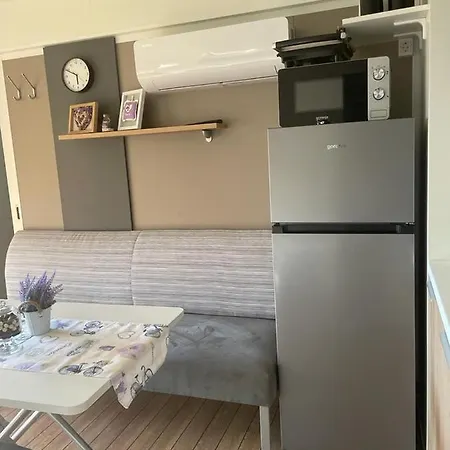 Mobile Homes Dololego - Drage